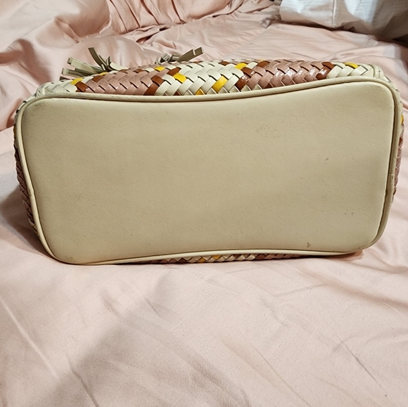 Tory Burch braided leather hand bag with matching wallet. - Picture 6 of 13